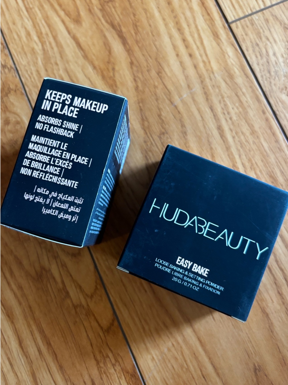 Huda Beauty Translucent Setting Powder - Picture 4 of 8